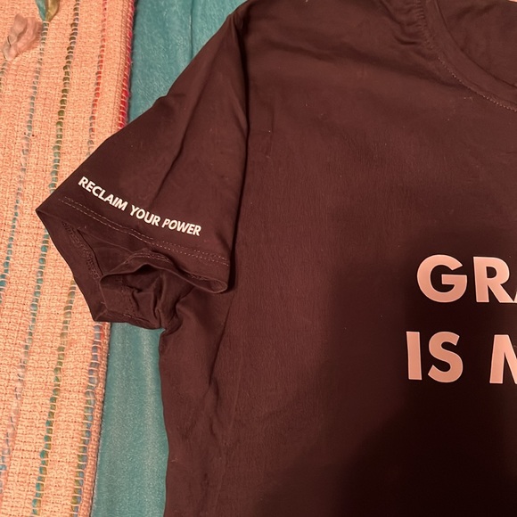 LAST OFFER! Gratitude is Medicine Tee! Color: Black w/white Sz: Women’s XXL - Picture 3 of 7